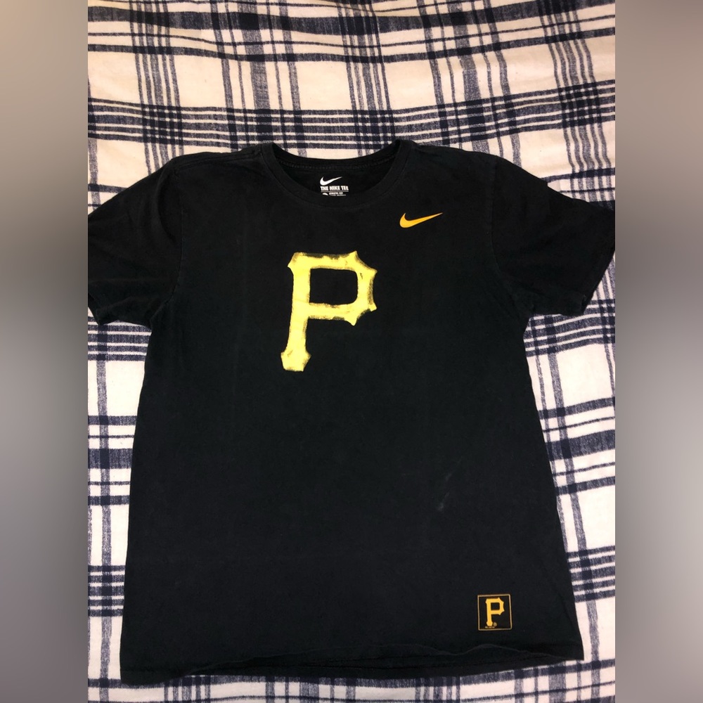 Nike Pittsburg pirates tshirt medium